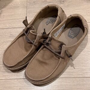 Hey Dude women’s 8